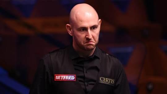 乎稳操胜券 乎稳操胜券