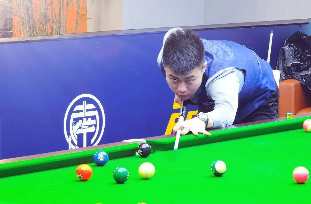 表现而闻名 表现而闻名